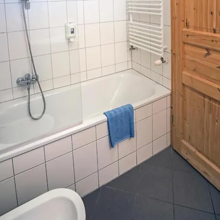 One-bedroom In St.georgen A.kreischb.